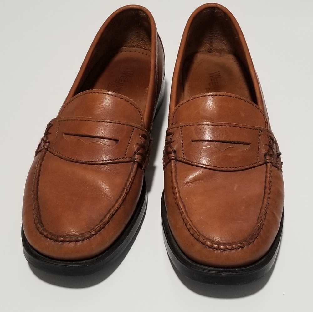 Women's Bass Weejun Carmel Brown Leather Penny Loafers size 7 w